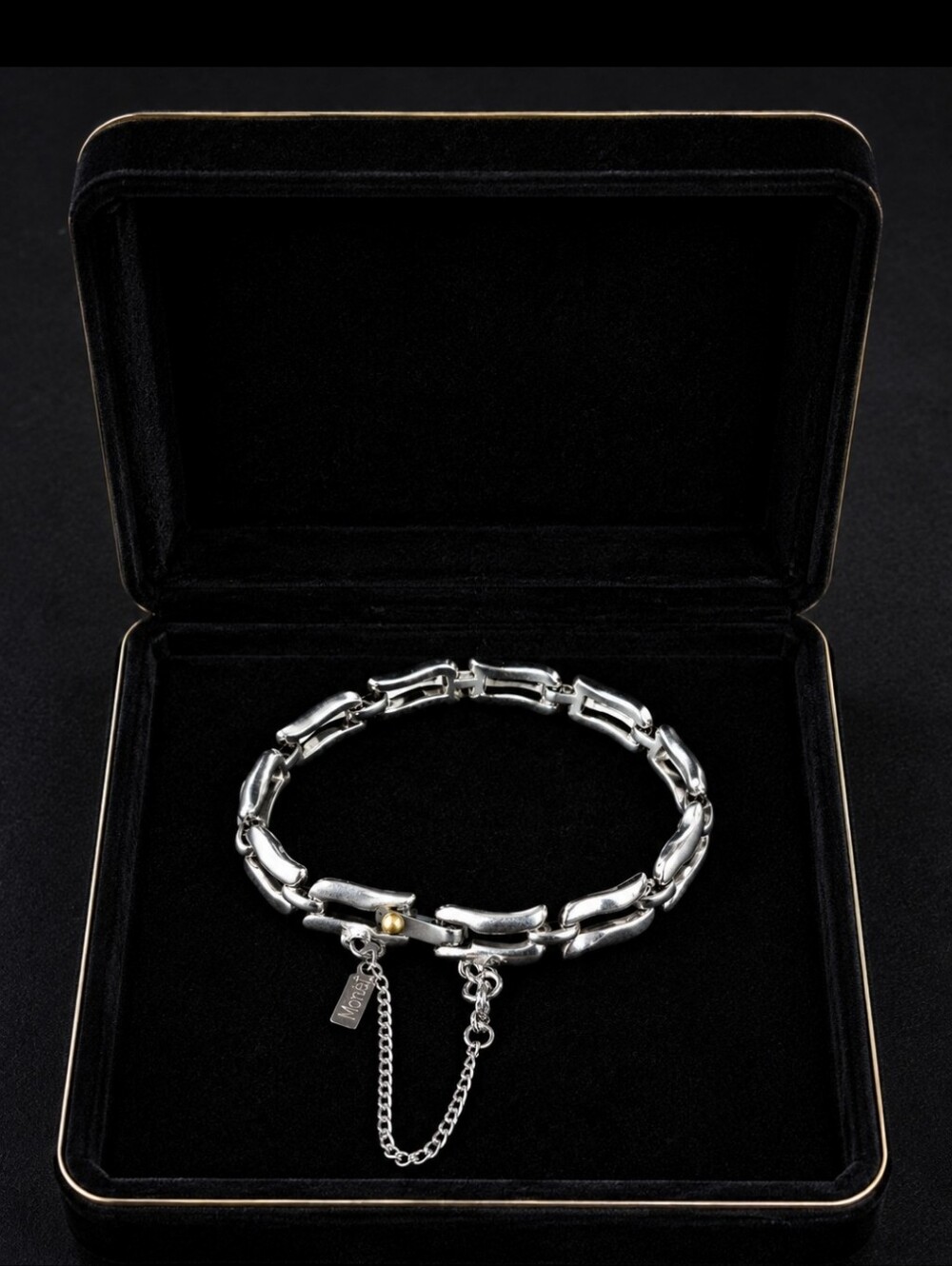 MONET Vintage Silver Tone Wavy Link Bracelet Safety Chain Rhodium Plate EUC